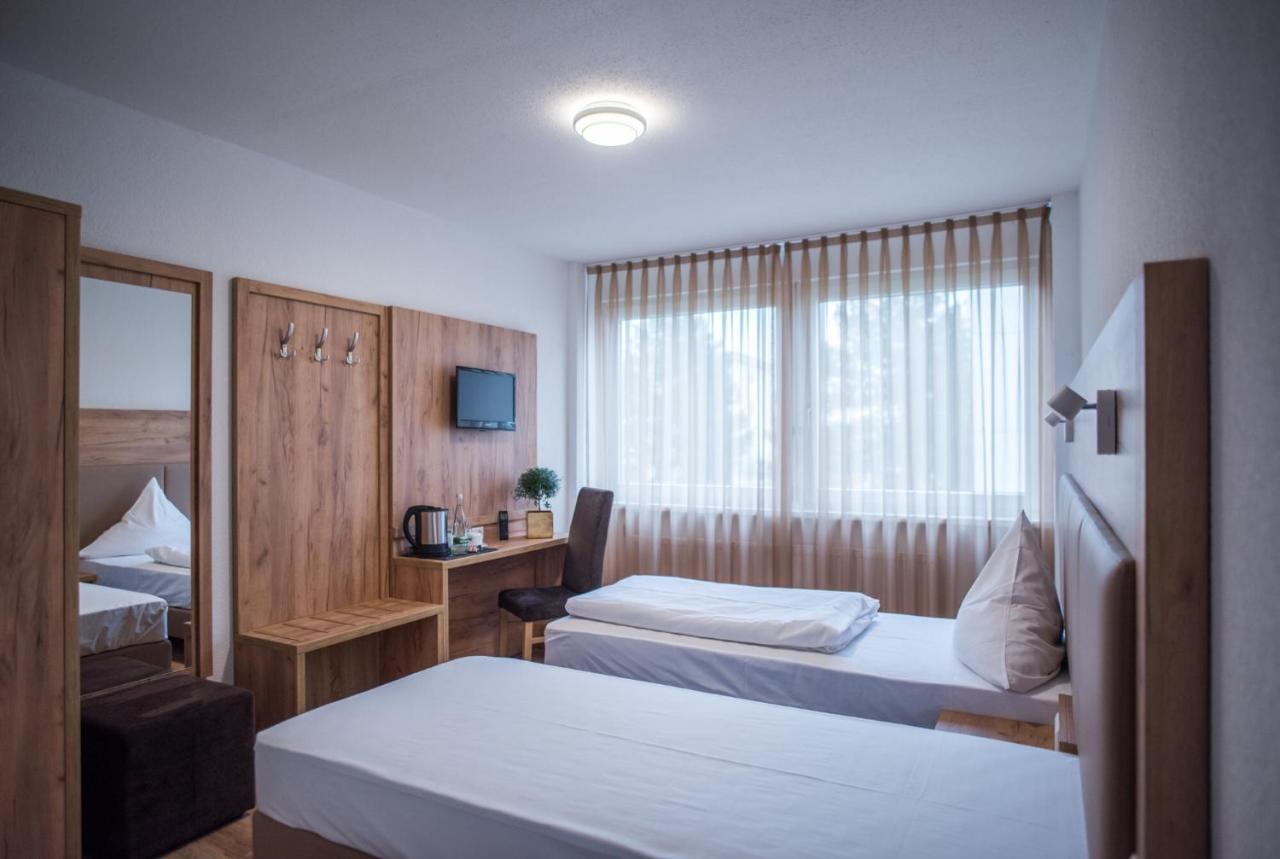 Hotel Leo Eggenstein-Leopoldshafen Luaran gambar